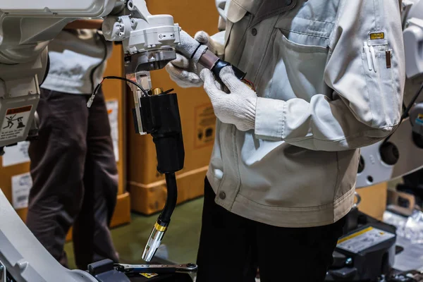 Assemblage Van Industriële Robots Mensen Werken Met Robots Industrie — Stockfoto
