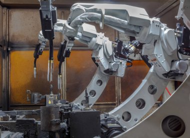 Otomotiv sektöründe Kaynak robotları