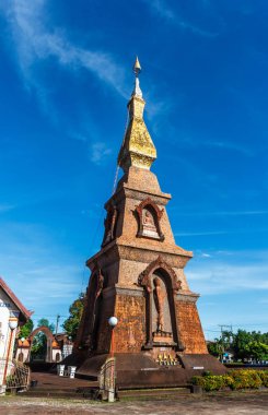 Phra ki Si Mongkhon mevcut pagoda hangi was-den yapılmış laterite orijinal bir encases.