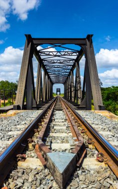 Çelik köprü demiryolu, eski tren yolu köprü vintage
