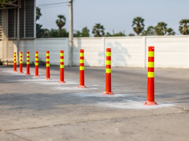 trafik koni sokak satırını.