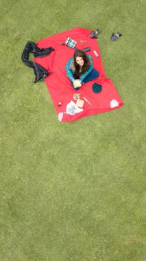 Piknik park, havadan görünümü, düzenleme için kullanılabilir alanı Bloglar ve reklamlar için ideal zevk güzel Latina öğrenci