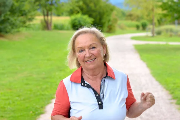 Mature Woman Jooging Green Park — Stock Photo, Image