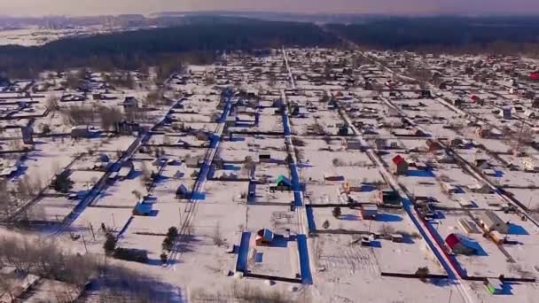 Zimowe wakacje wieś z wysokości — Wideo stockowe