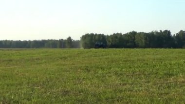 Traktör toplama çim kupürleri