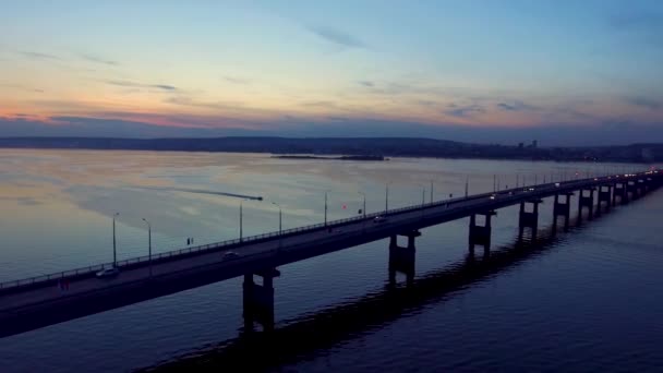 这座桥长3公里。 — 图库视频影像