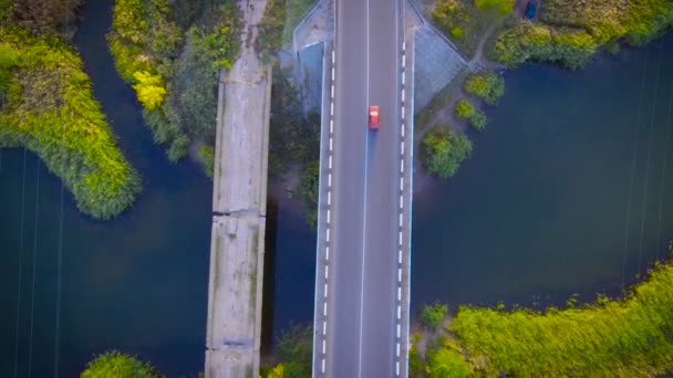同じ川を渡る 2 つの橋 — ストック動画