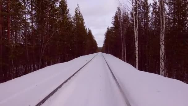 Voando ao longo da ferrovia — Vídeo de Stock