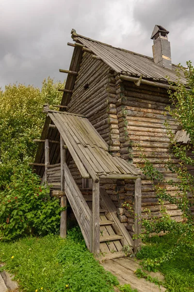 Antica Casa Legno Estate — Foto Stock