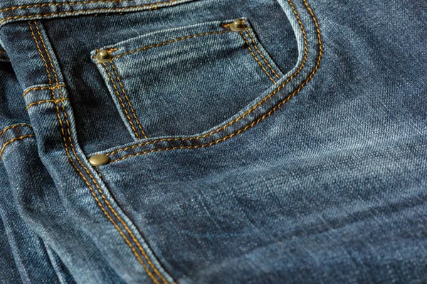 Mavi Jeans Turuncu Dikiş Ile Bir Parça Close Perçin Yakın — Stok fotoğraf