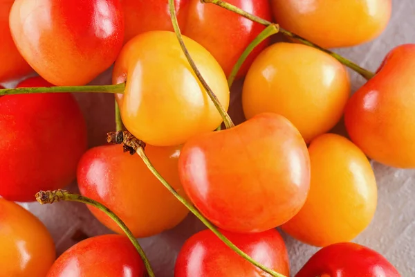 Reife Gelb Rote Kirschbeeren Aus Nächster Nähe Saftige Beeren Ernährung — Stockfoto