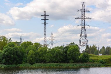 Yüksek gerilim enerji hattı destekler. Enerji, elektrik sağlanması aktarımı.