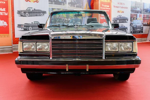 Rusland Moskou Maart 2020 Tentoonstelling Van Oldtimers Oude Sovjet Limousine — Stockfoto