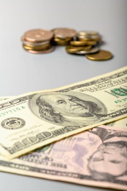 Nakit paralar ve madeni paralar. Amerikan para banknotlarının ve sikkelerin geçmişi.