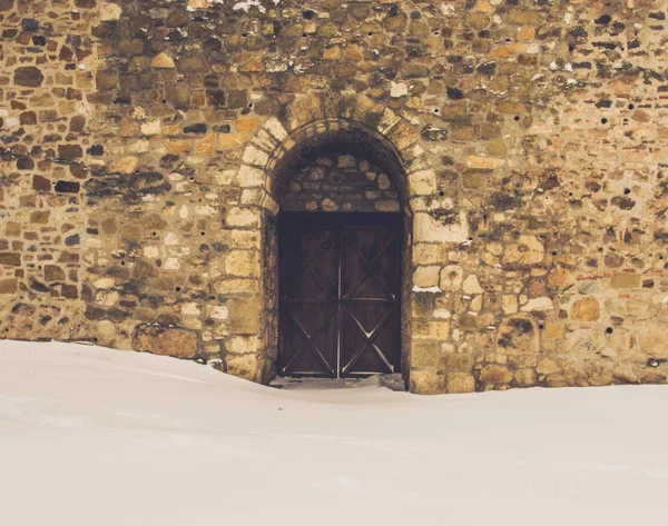 Ortaçağ Kalesi ve savunma duvar, Smederevo, Sırbistan