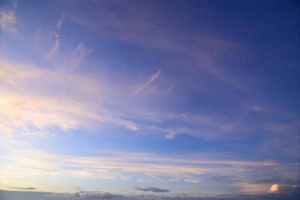 Tagsüber Himmel Und Wolken — Stockfoto