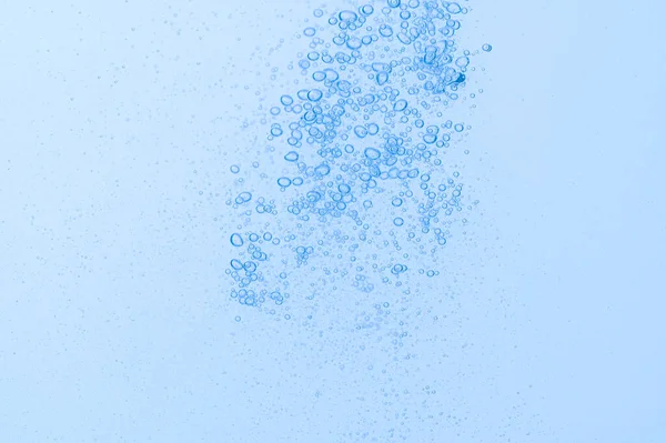 Bolhas Azuis Claras Água Fundo Branco — Fotografia de Stock