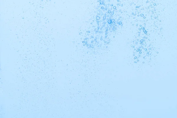 Açık Mavi Kabarcıklar Beyaz Arkaplan — Stok fotoğraf