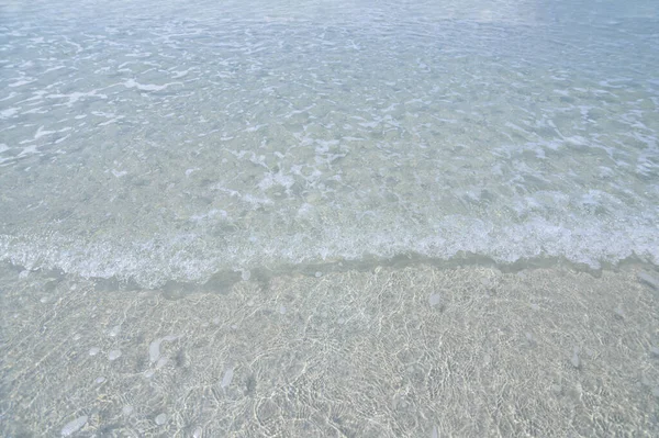 Ondas Marinhas Claras Praias Arenosas Durante Dia — Fotografia de Stock