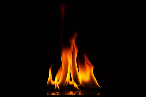 Nahaufnahme Einer Flamme Schwarzen Hintergrund — Stockfoto