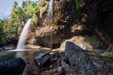 Doğal Saç Suwat Şelalesi