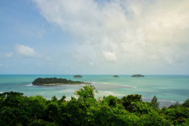 Doğal olarak güzel deniz manzarası Koh Chang.