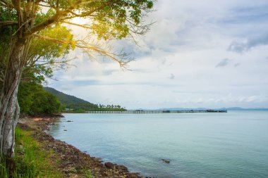 Doğal olarak güzel deniz manzarası Koh Chang.