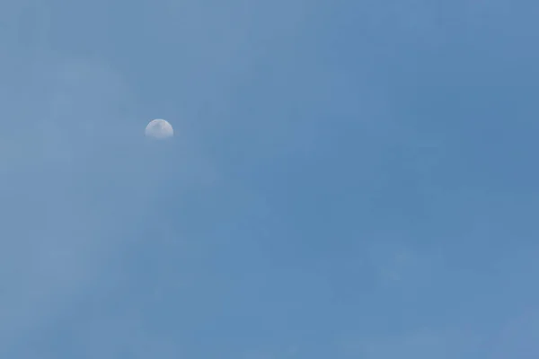 Cielo Luna Durante Día — Foto de Stock