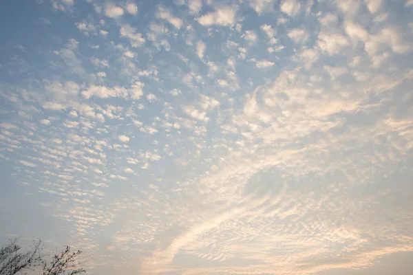 Achtergrond Van Lucht Wolken — Stockfoto