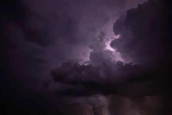 Rayo Nubes Lluvia Noche — Foto de Stock