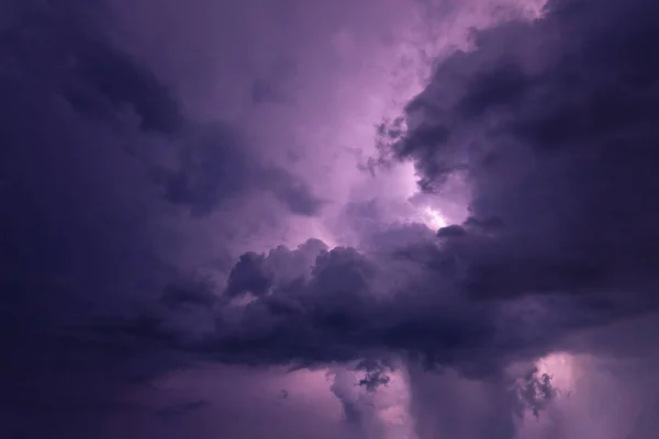 Rayo Nubes Lluvia Noche — Foto de Stock