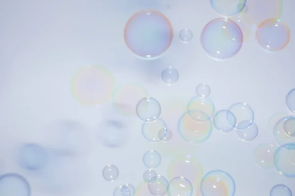 Bubbles Warna Latar Belakang Putih — Stok Foto