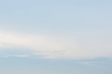 Gökyüzü ve bulutların arkaplanı