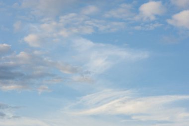 Bulut mavi gökyüzü arkaplanı