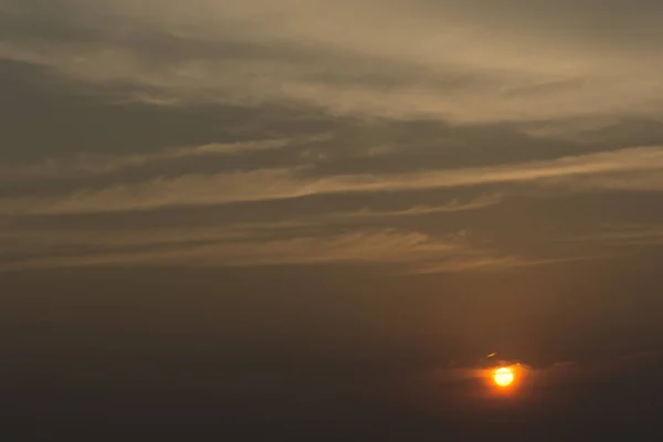 Mooie Hemel Als Zon Schijnt — Stockfoto