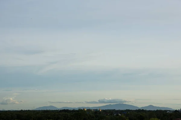 Vacker Himmel När Solen Skiner — Stockfoto