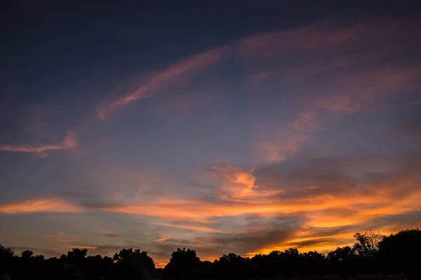 Mooie Hemel Als Zon Schijnt — Stockfoto