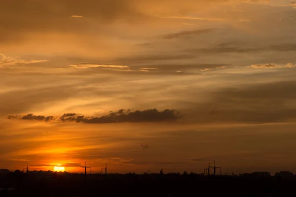 Schöner Himmel Wenn Die Sonne Scheint — Stockfoto