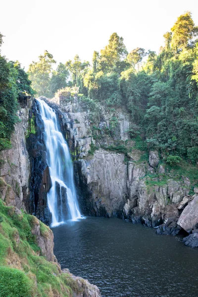 Viagem Heaw Narok Cachoeira — Fotografia de Stock