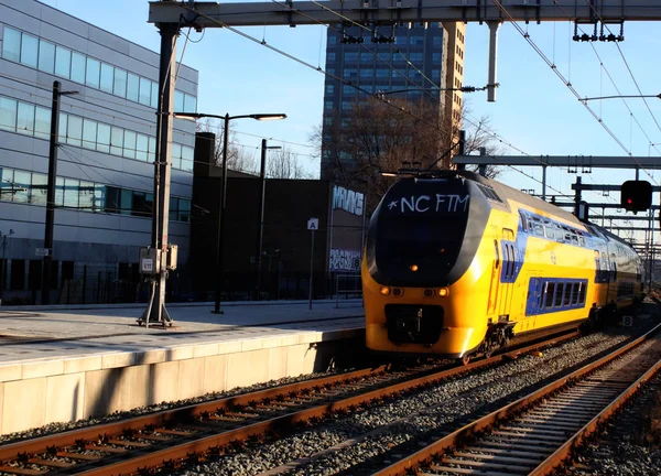 Utrecht Nederland Februari 2019 Een Trein Vanuit Nederland Het Perron — Stockfoto