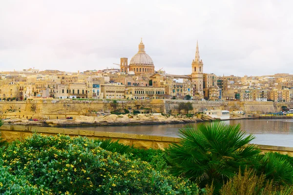 Valletta Morning Skyline Basilica Our Lady Mount Carmel Seen Sliema — Stock Photo, Image