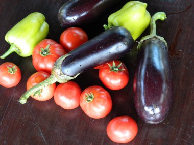 sebze hasadı, domates, patlıcan, biber