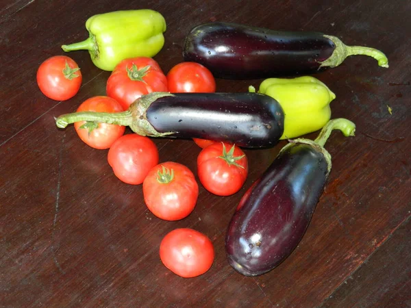 Colheita Legumes Tomates Berinjela Pimentos — Fotografia de Stock