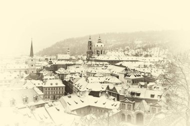 Prag Çek Cumhuriyeti, Avrupa Birliği ve Bohemya tarihsel başkenti 14 en büyük şehirde başkenti ve en büyük şehridir. Vltava Nehri üzerinde ülkenin batıda yer alan, şehrin yaklaşık 1,3 milyon ev peop idealdir