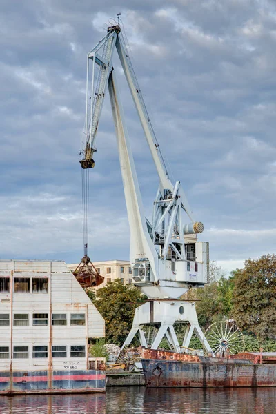 Holesovicky port as the only port of Prague interconnected the railway transport with rail and road. It is an important technical monument. The entire harbor was excavated artificially. In the 1990s, the harbor ceased shipping service, and in 2005 th