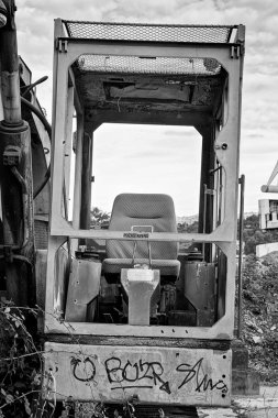 Holesovicky bağlantı noktası Prag tek bağlantı noktası olarak demiryolu taşımacılığı demiryolu ve karayolu ile birbirine bağlı. Önemli bir teknik anıtıdır. Tüm liman yapay kazılmıştır. 1990'larda, servisi ve 2005 th nakliye liman kesildiği tarih