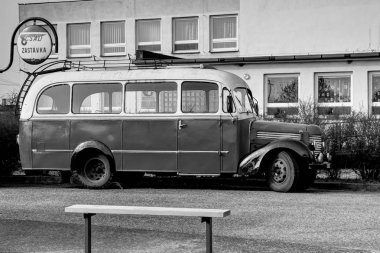 Otobüs vücut Rnd şasisi üzerine inşa edilmiştir. Otobüs kasanın arka aks arkasında çerçeve altında yakıt tankı yerleştirerek farklıdır. Vücut çelik iskelet, dışarıdan yaldızlı bir tüm metal yapısı ile karakterizedir. Ayrıca iç duvarları vardır 