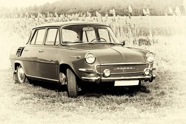 Skoda 1000 Koda 1100 São Dois Pequenos Carros Família Que — Fotografia de Stock