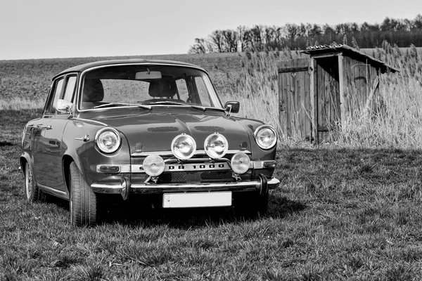 Škoda 1000 Škoda 1100 Jsou Dvě Sportiva Zadních Kol Pohon — Stock fotografie