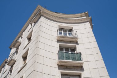 Orlans bir ili ve komün Kuzey-Merkez Fransa, Paris 111 kilometre güneybatısında olduğunu. Loiret bölümü ve merkezi-Val de Loire bölgesinin başkentidir. Orlans Loire nehri üzerinde yer alan nerede nehir